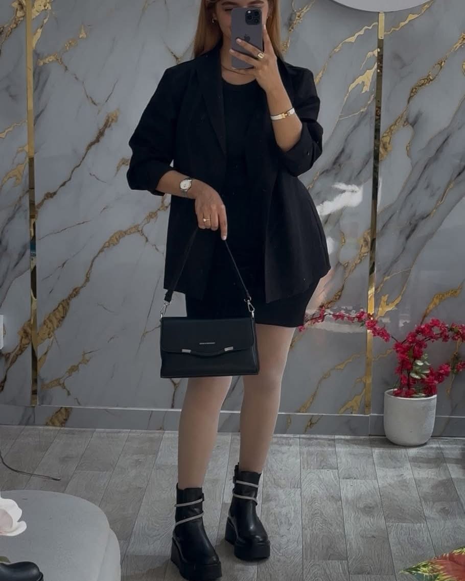 IMG_5768 Botte – Image 1