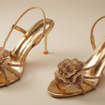 Sandales à talon élégantes avec fleur scintillante